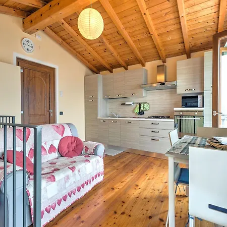 Belvilla By Oyo Romantica, Cleaning Included * Gravedona