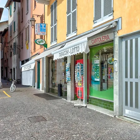 Apartment Near Lake Como With Pool, Cleaning Included