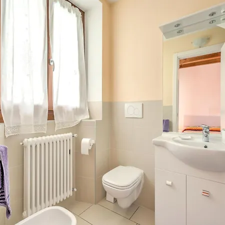 Belvilla By Oyo Romantica, Cleaning Included *